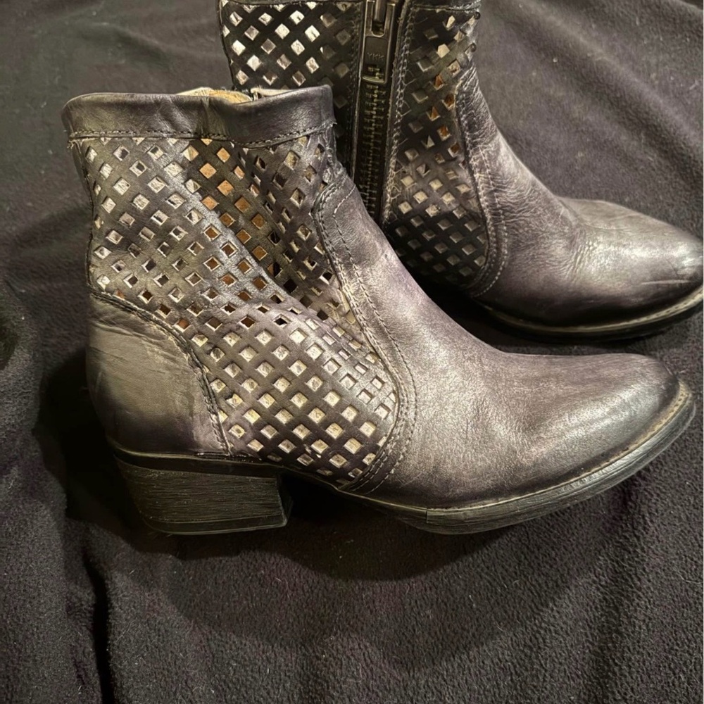Women's Gray Ankle Boots